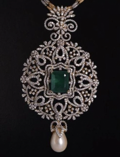 American Diamond With Emerald Round Shape Pendant