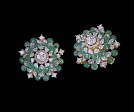 Round Shaped Earrings with Sparkling Stones