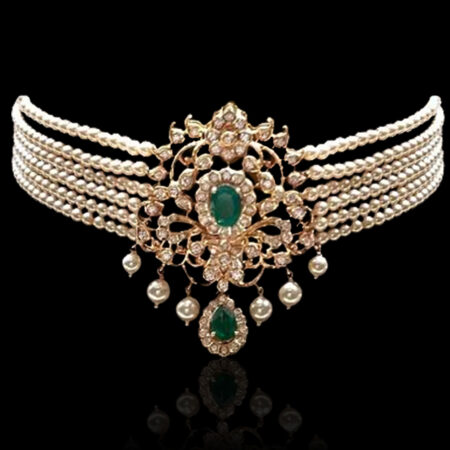 While Pearl Signature Pendant Choker