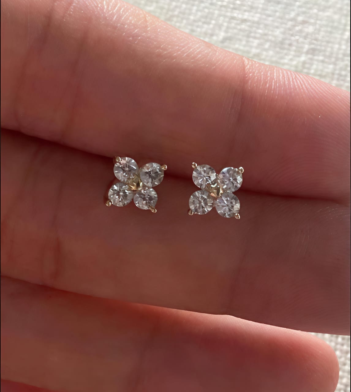 Sling Spark Diamond Studs