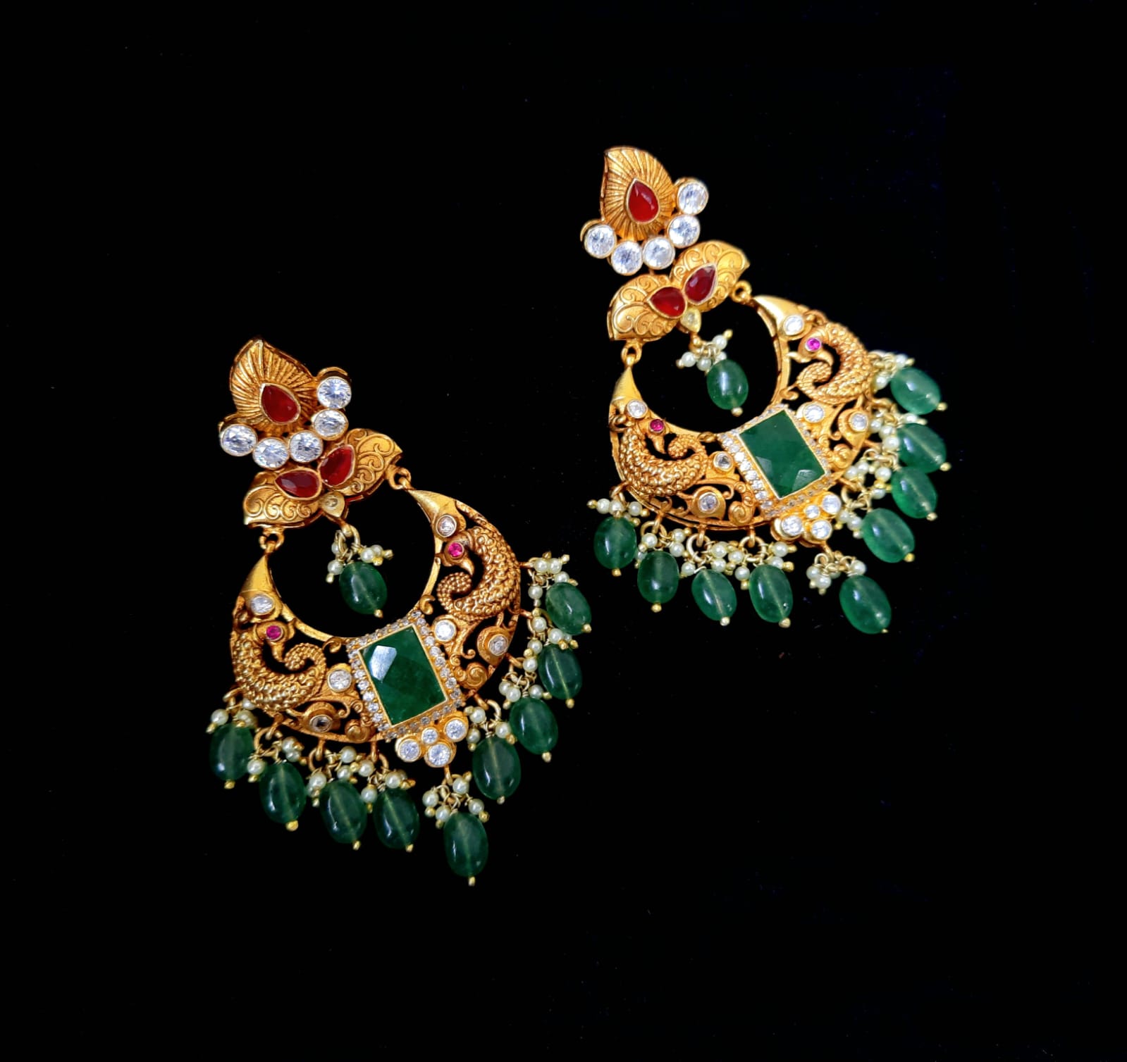Antique Emerald and Kundan Studded Gold Earrings with Fine Hangings