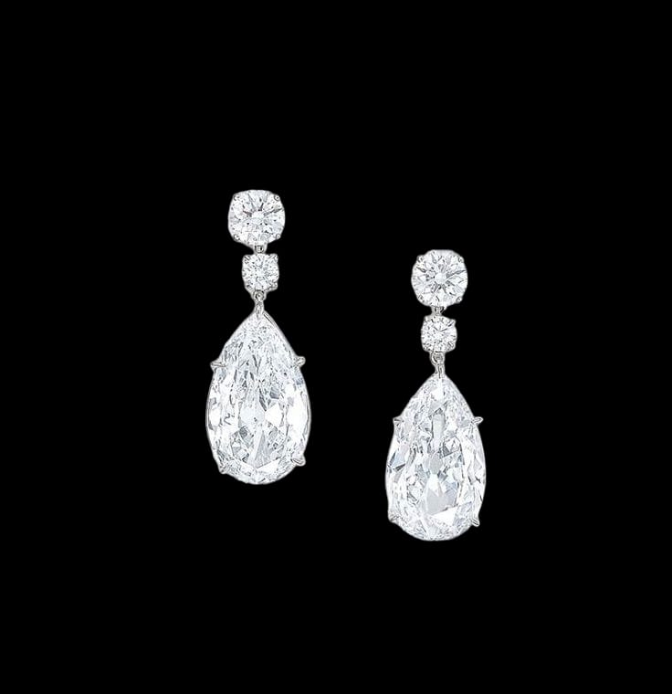 Timeless Glamour: Solitaire Sparkle Diamond Stud Earrings