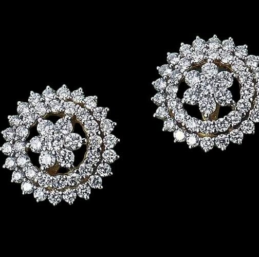 “Bold & Beautiful: Rock the Latest Diamond Earring Trends with Confidence!”