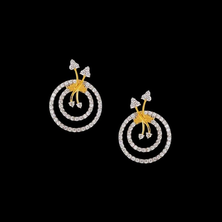“On Point Glamour: Stay Ahead of the Trends with Our Modern Diamond Earrings”
