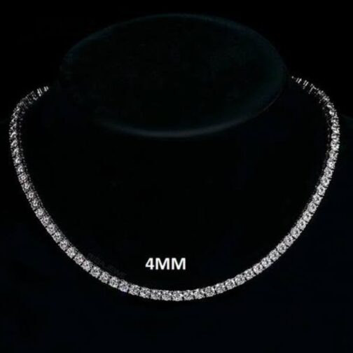 Luminous Beauty: The Stunning Solitaire...