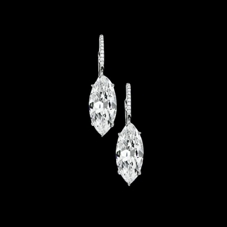 Pristine Sparkle: Diamond Solitaire Earstuds