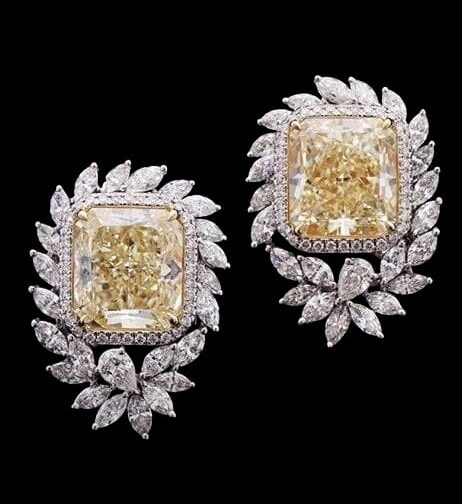 “Glamorous Night Out: Dazzling...