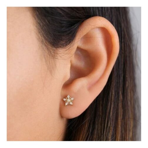 Solo Sparkle Studs